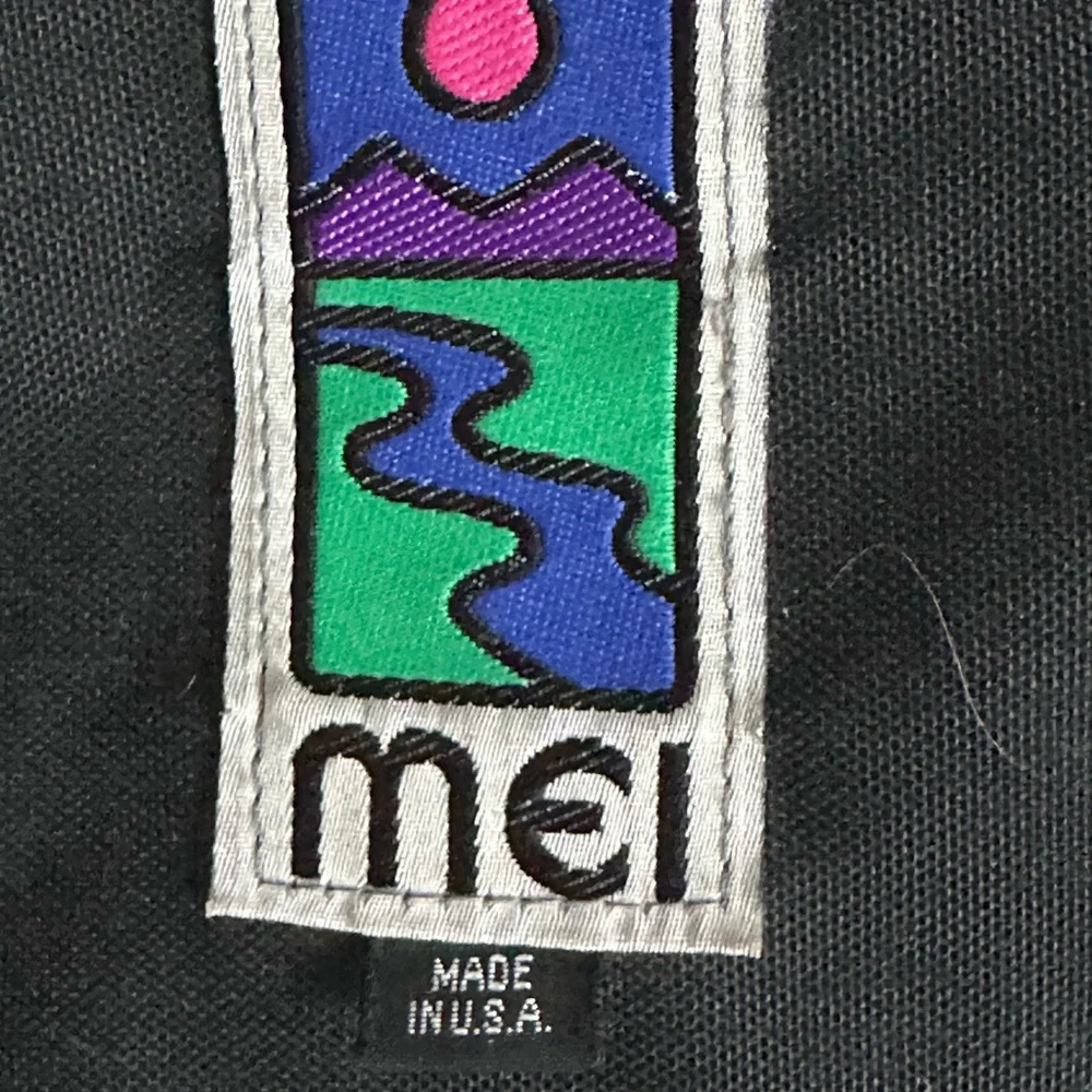 MEI Mountain Equipment Inc waist fanny pack. - Picture 11 of 11